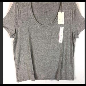 Gray tee